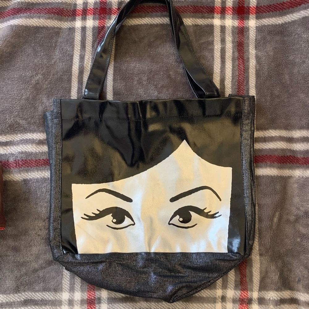 💋 Sassy Tote